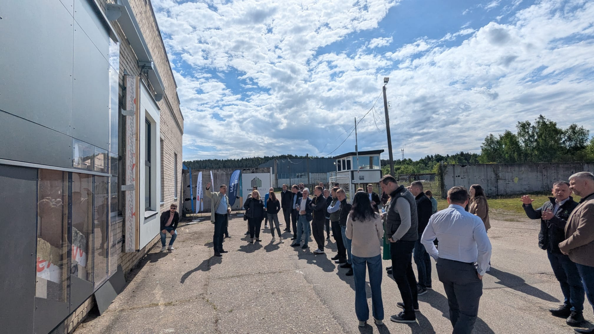 Skydinės renovacijos ekspozicijos pristatymas Jonavoje sulaukė naujų susidomėjusiųjų